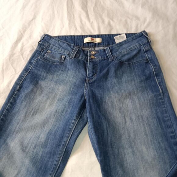 Levis 526 Jeans Womens 8 Medium Blue Slender Boot Bootcut Stretch Denim Classic - Picture 2 of 16